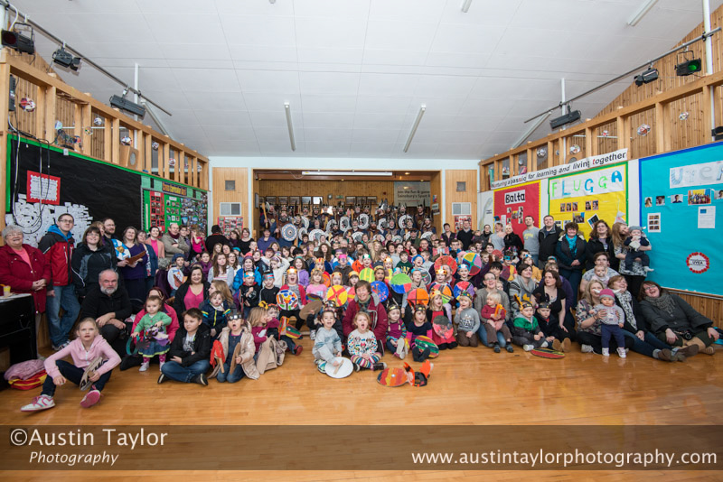 The group photo with the Baltasound school pupils, staff, visitors and the Jarl Squad for Uyeasound Up Helly-Aa 2014
