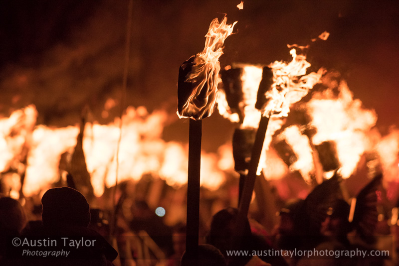 Scalloway Fire Festival 2018 with Jarl Ragnar Sutrika Lothbrok (Leslie Wills Setrice) and his galley Jörmungandr