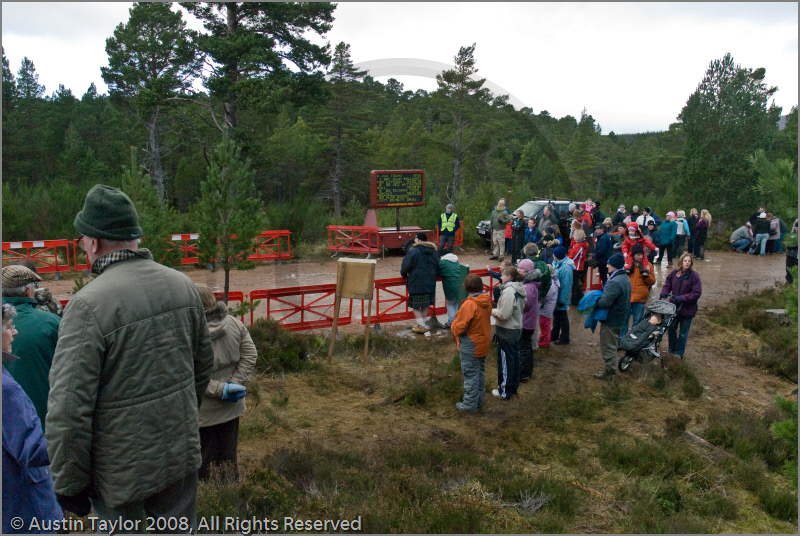 Crowd at the finish line at the 25th Anniversary Siberian Husky Club of Great Britain Aviemore Sled Dog Rally 2008